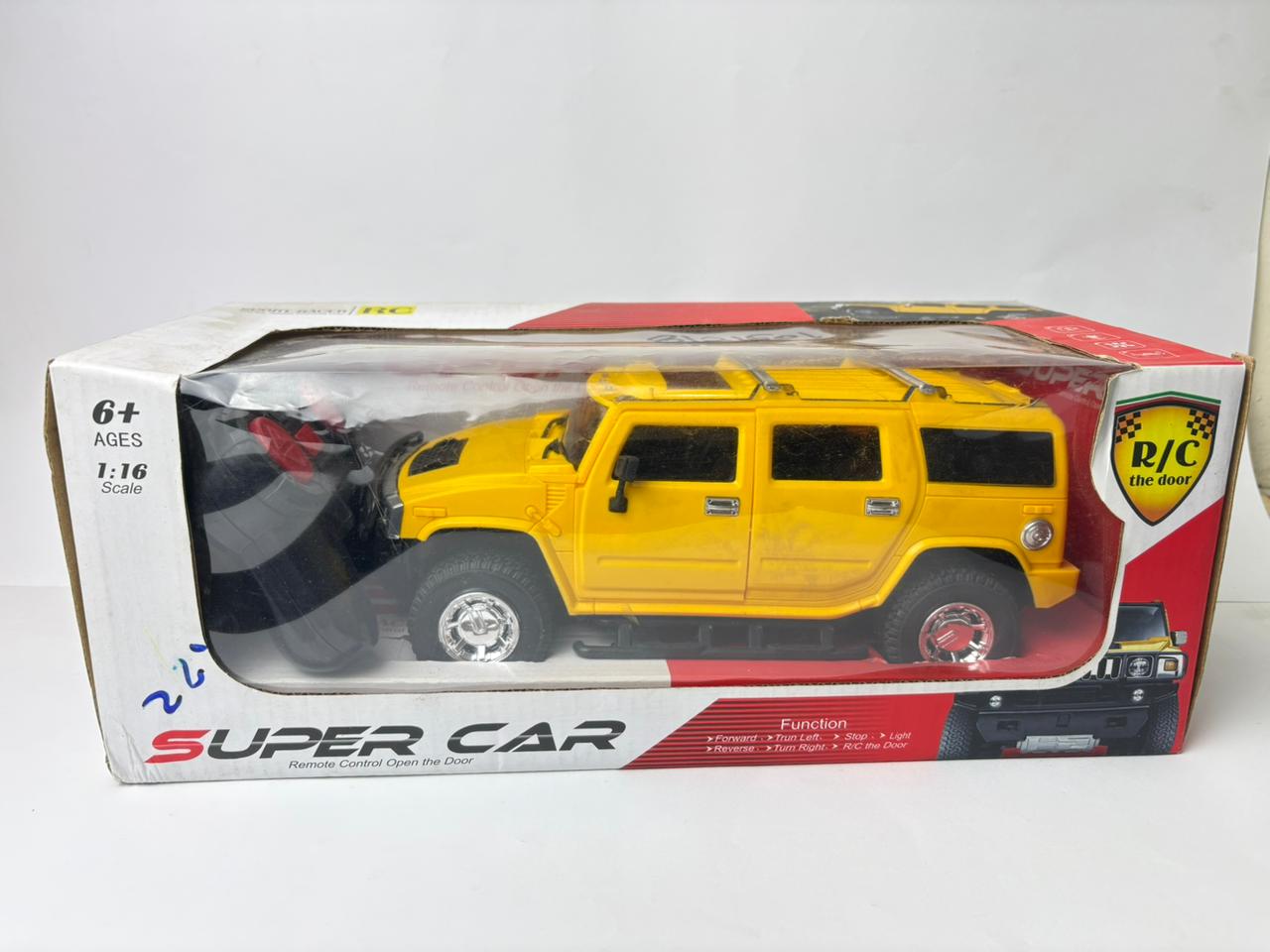 RC Super Car 1:16 Scale – Remote Control SUV with Openable Doors & Lights (6+)